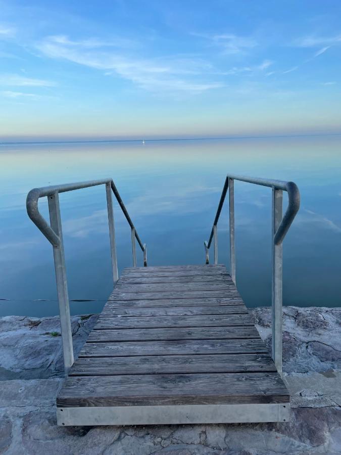 Pine-Wood Resort Balatonalmadi Exterior photo